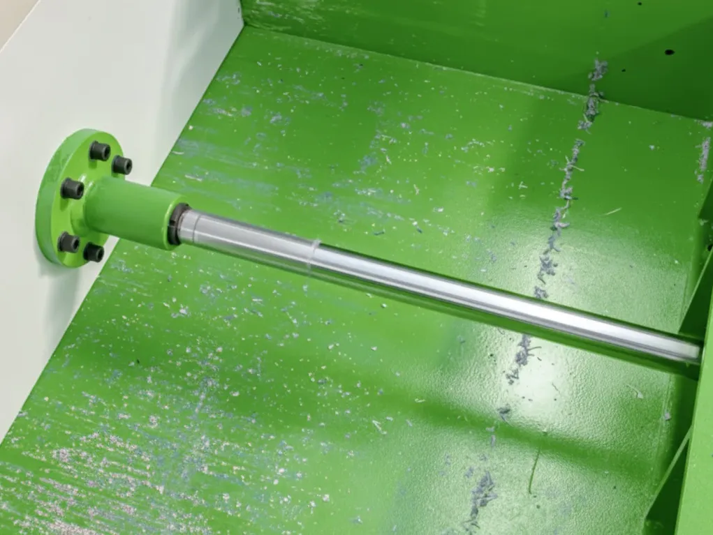 Industriële eencilinder-shredder Hydraulische duwer