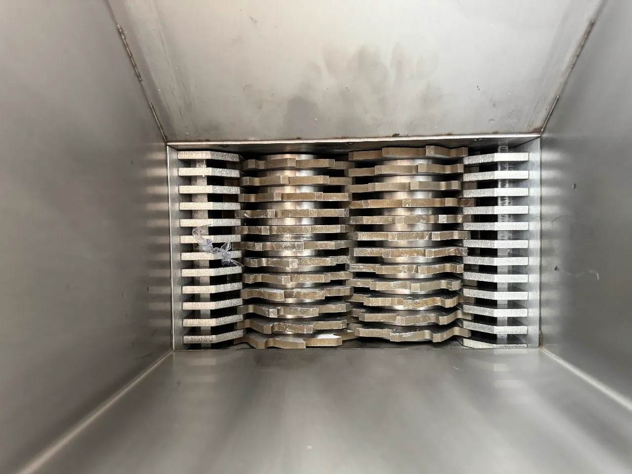High-strength H13 steel blades for mini compact shredder